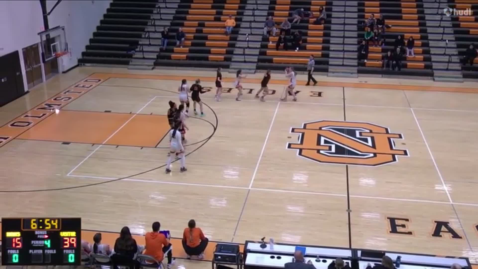 6 Points 7 rebounds 
